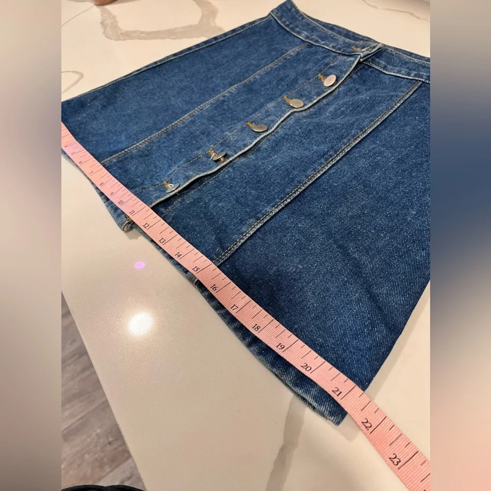 Vintage 90s E.P.I. Jean skirt with button down details size Medium(8) - Picture 10 of 12